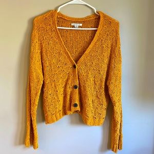 American Eagle Relaxed Knit Cropped Sweater